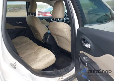 2015 Jeep Cherokee Latitude из США, поврежденный, VIN 1C4PJMCS3FW557734